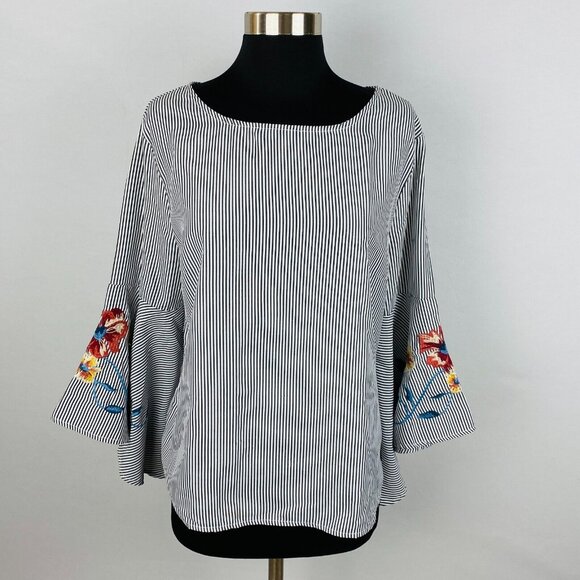 Allison Joy Gray Striped Bohemian Embroidered Floral Bell Sleeves Women's M Top - Picture 1 of 6